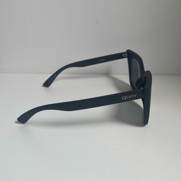 Quay Australia UV PROTECTED “Harper” Black/Smoke Cat Eye Sunglasses - Picture 5 of 7